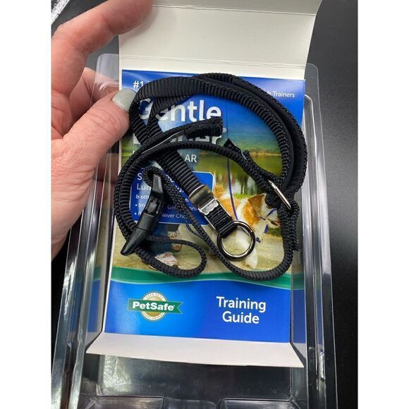 PetSafe Gentle Leader Headcollar, No-Pull Dog Collar – Perfect for Leash & Harne - Picture 4 of 5